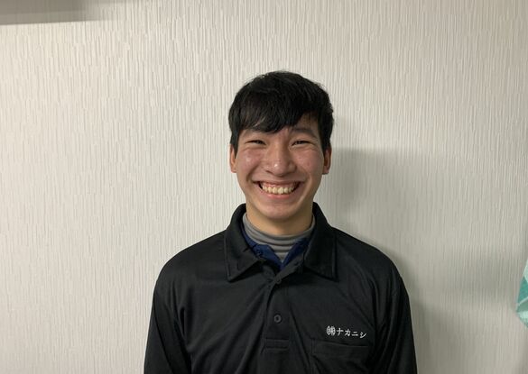 グエン　ドゥック　ニュー　フォン